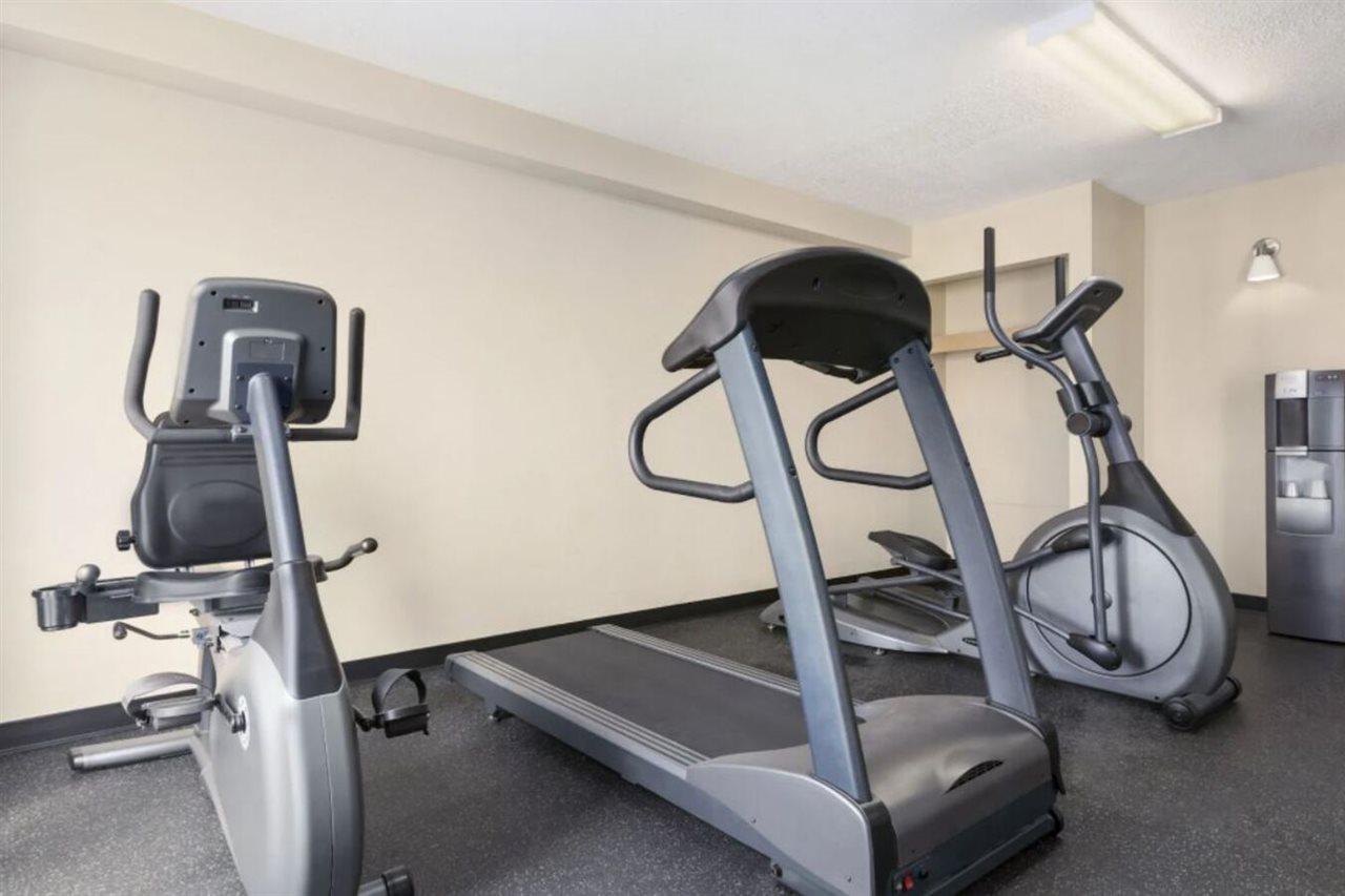Travelodge Suites By Wyndham Saint John Esterno foto